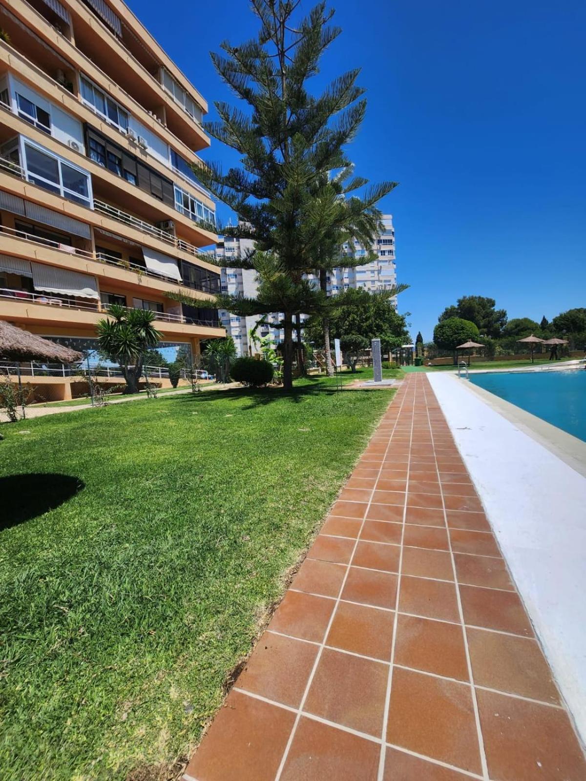 Estudio Melmar En Playamar Torremolinos Exterior photo